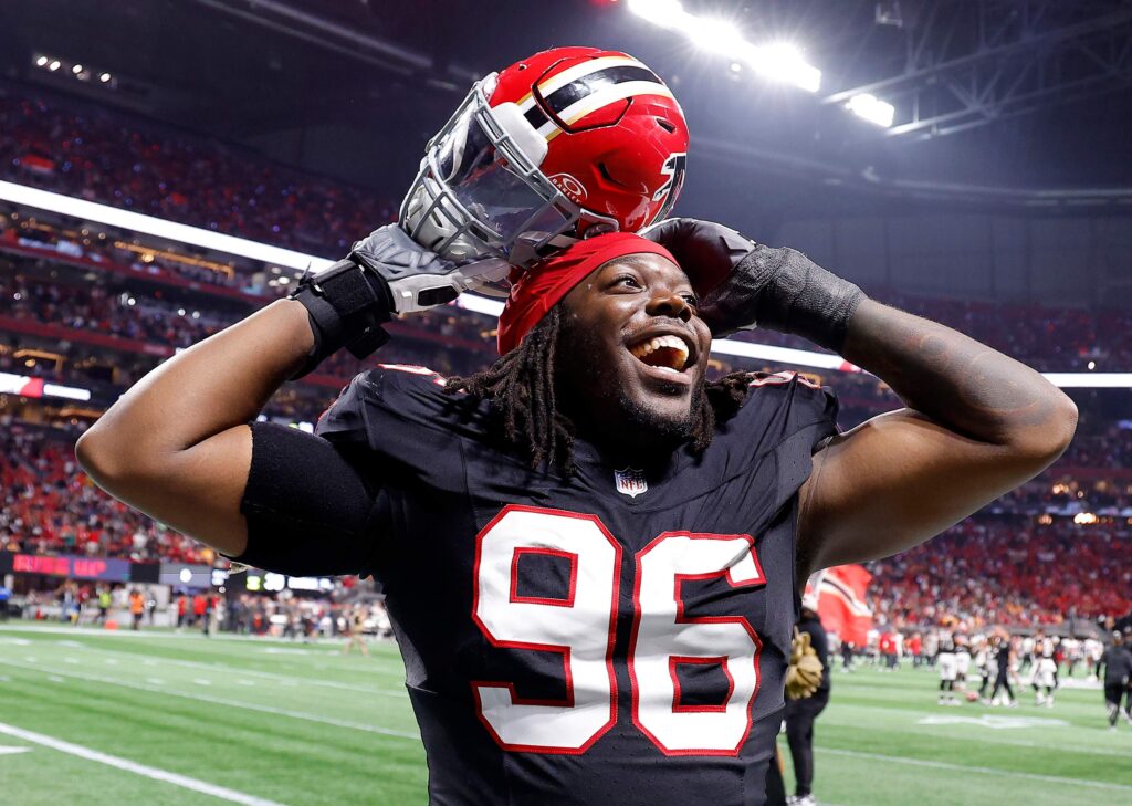 Atlanta Falcons Decision to Cut 3rd-Round DL Turning Heads Across NFL - heavy.com