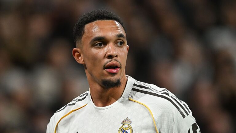 'The new David Beckham!' - Jose Mourinho told to transform Trent Alexander-Arnold at Real Madrid - Goal.com