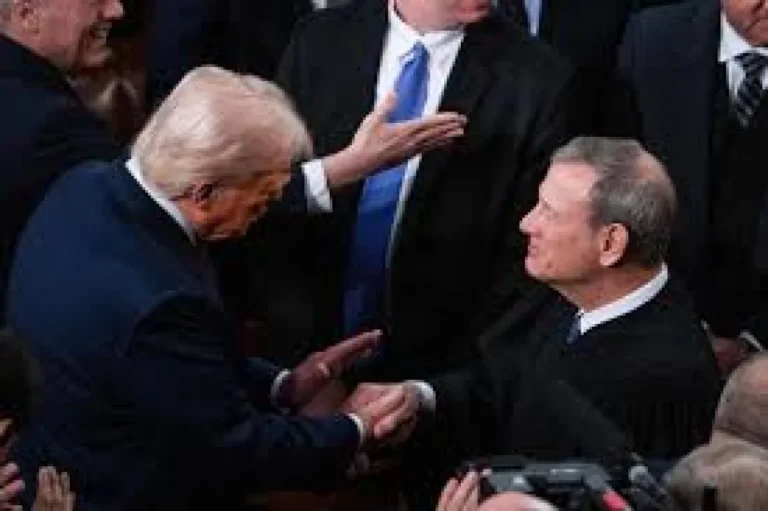 Donald Trump Sends Trump Emergency Voting Rule Appeal to Supreme Court - El-Balad.com