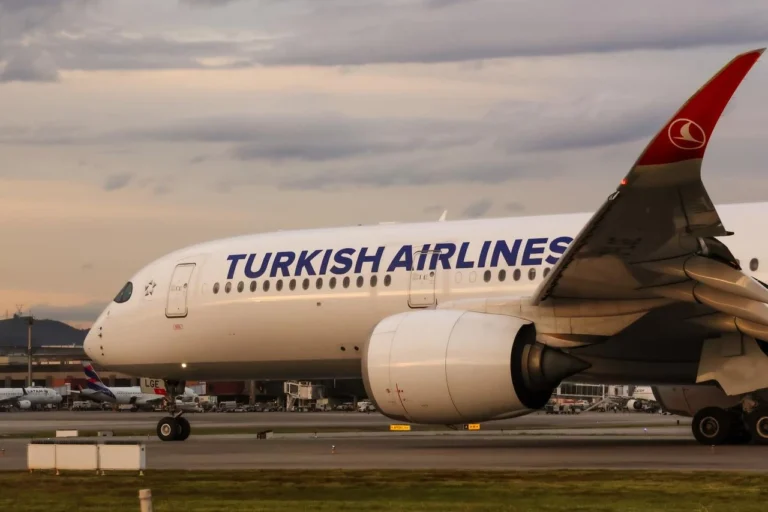 Turkish Airlines eyes China, Australia to compete with Gulf rivals: Report - Türkiye Today