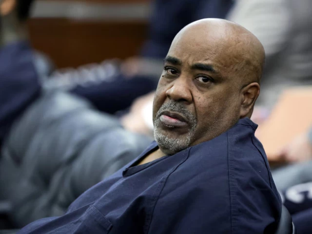 Trial opens for ex-gang leader charged with Tupac Shakur's 1996 murder - The Express Tribune