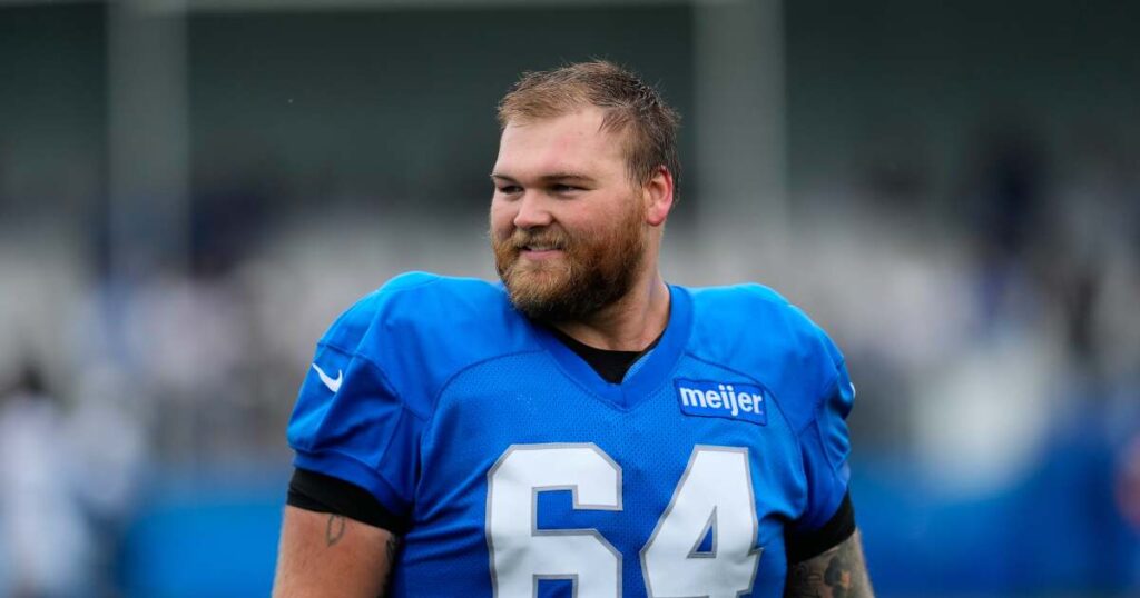 Detroit Lions C Cade Mays to miss significant time after wrist injury - WXYZ Channel 7