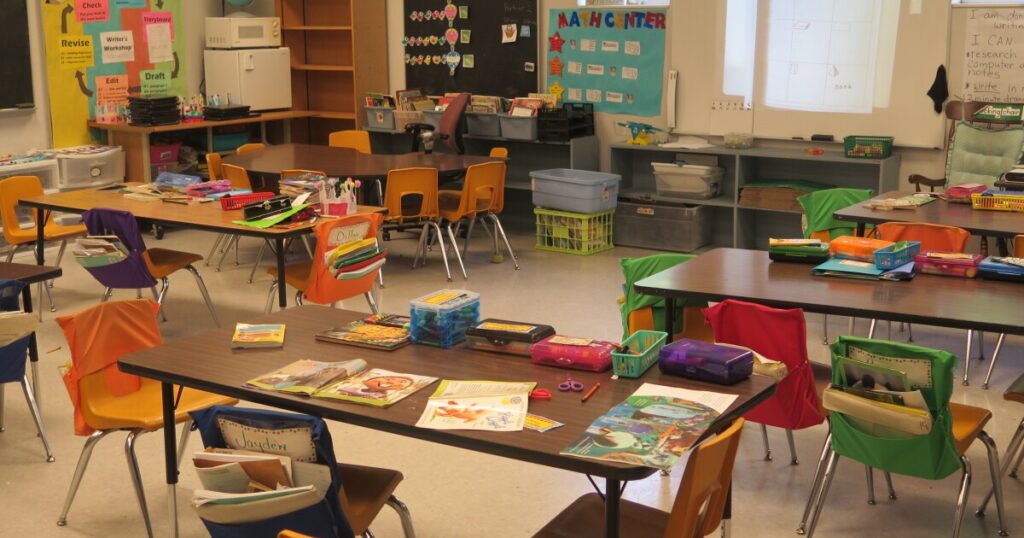 Income taxes over property taxes not an option for many Ohio school districts, report says - WVXU