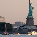Boat capsizes in New York Harbor, killing a woman and her 5-month-old baby - Los Angeles Times