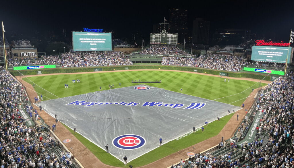 Tied Crosstown game between Cubs, White Sox goes into late weather delay - Chicago Sun-Times