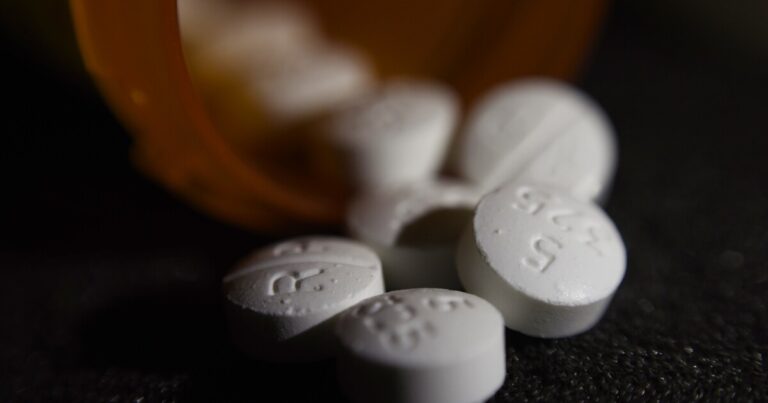 Ask Dr. Nandi: What poison center data about liver damage cases means for Acetaminophen - wxyz.com