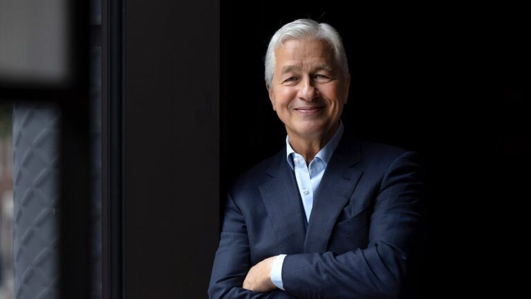 Does Jamie Dimon Know Something That Wall Street Doesn't? He Just Sent the Market a Clear Warning Shot. - The Motley Fool