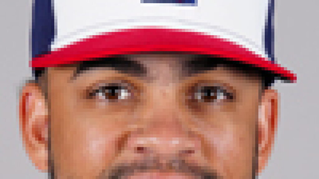 Luis García Jr. exits with mild knee soreness - NBC Sports