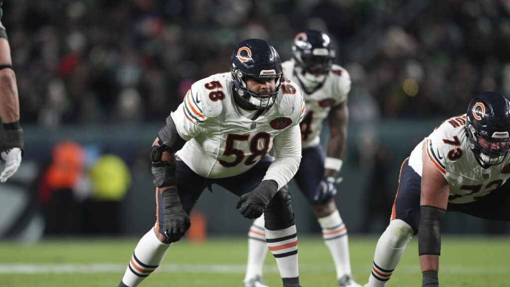 Bears RT Darnell Wright left practice with possible elbow injury - NBC Sports