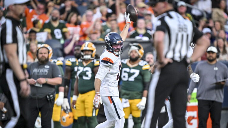 Riley Moss left Week 2 preseason game with rib injury - NBC Sports