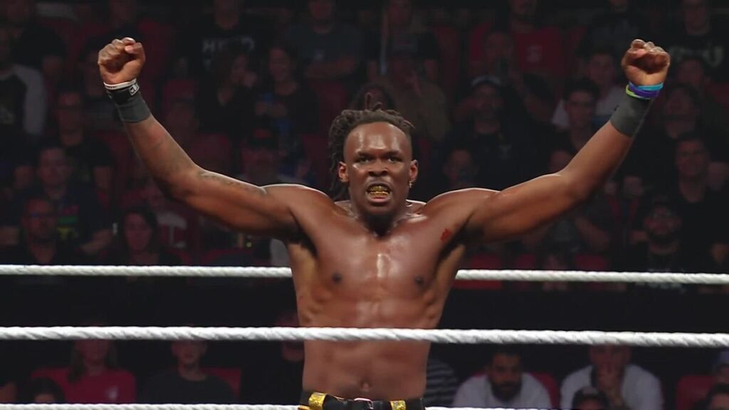 Big Cass looks to overpower the high-flying Je’Von Evans: Raw highlights, Aug. 24, 2026 - WWE