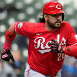Report: Reds make Suárez, Friedl available on waivers - theScore
