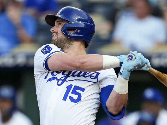 Report: Royals trade Thomas, Falter to Braves - theScore