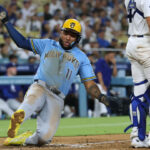 Brewers score 3 runs in 9th, mount comeback vs. Dodgers - theScore