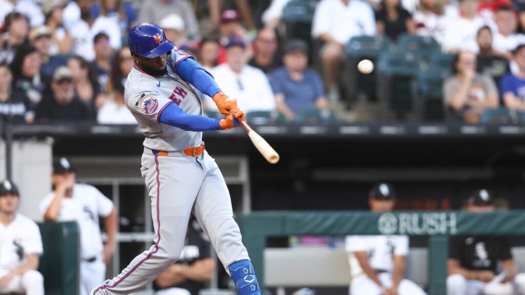 Luis Robert Jr. homers twice against his former team as Mets beat White Sox 10-5 - ABC News - Breaking News, Latest News and Videos