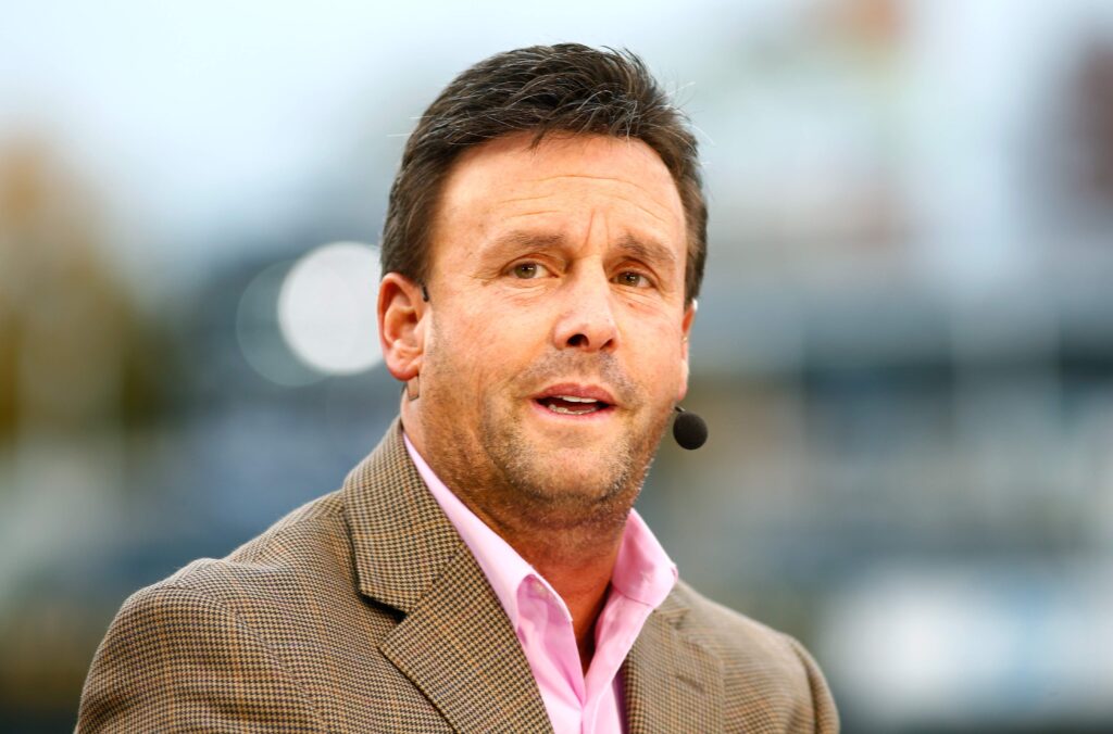 Why is Karl Ravech Calling the Little League Classic for ESPN Tonight? - heavy.com