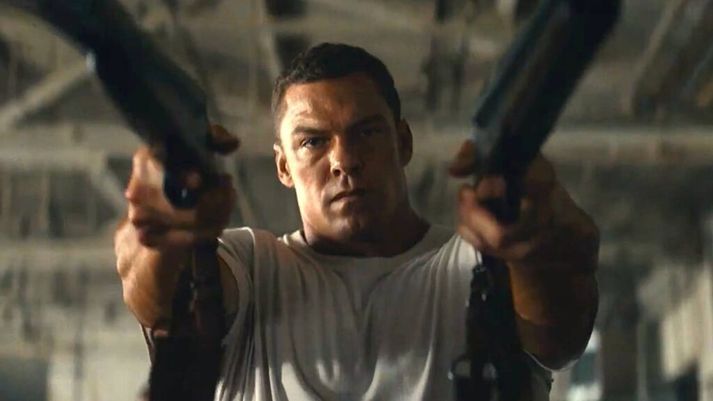 Alan Ritchson's New 103-Minute Action Thriller Is a Streaming Hit Just 1 Day After Release - MovieWeb