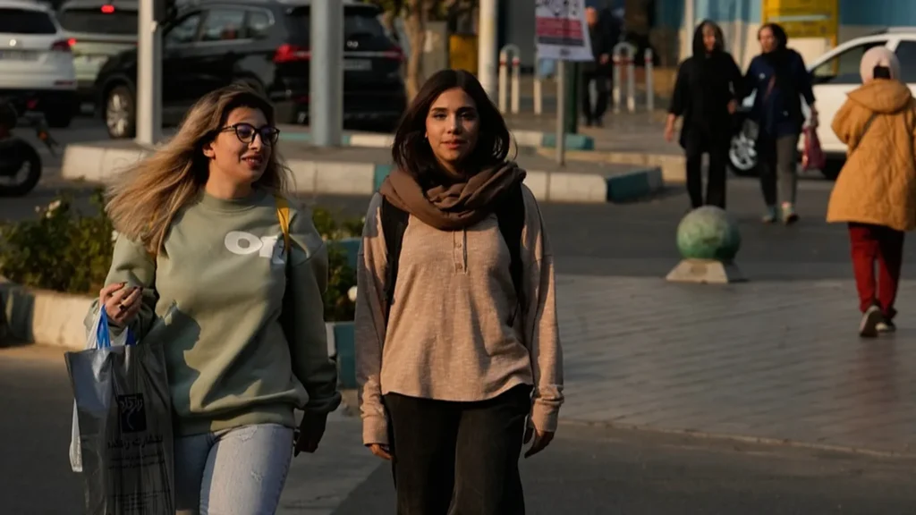 The hijab struggle in Iran: A widespread women's challenge and government caution amid the country's crises - صوت الإمارات