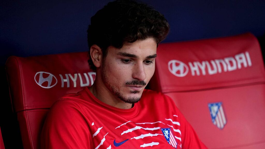 Report: Arsenal Lose Julian Alvarez Alternative to Stunning Premier League Hijack - Sports Illustrated