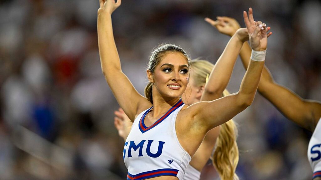 College Football Games on TV Today: Week 1 Schedule, Prediction for Monday - Sports Illustrated