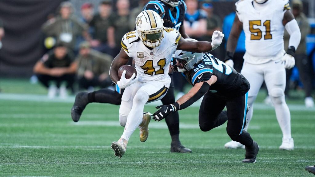 New Orleans Saints Injury Update and Fantasy Football Implications: Chris Olave Limited, Alvin Kamara Set to Return - Sports Illustrated