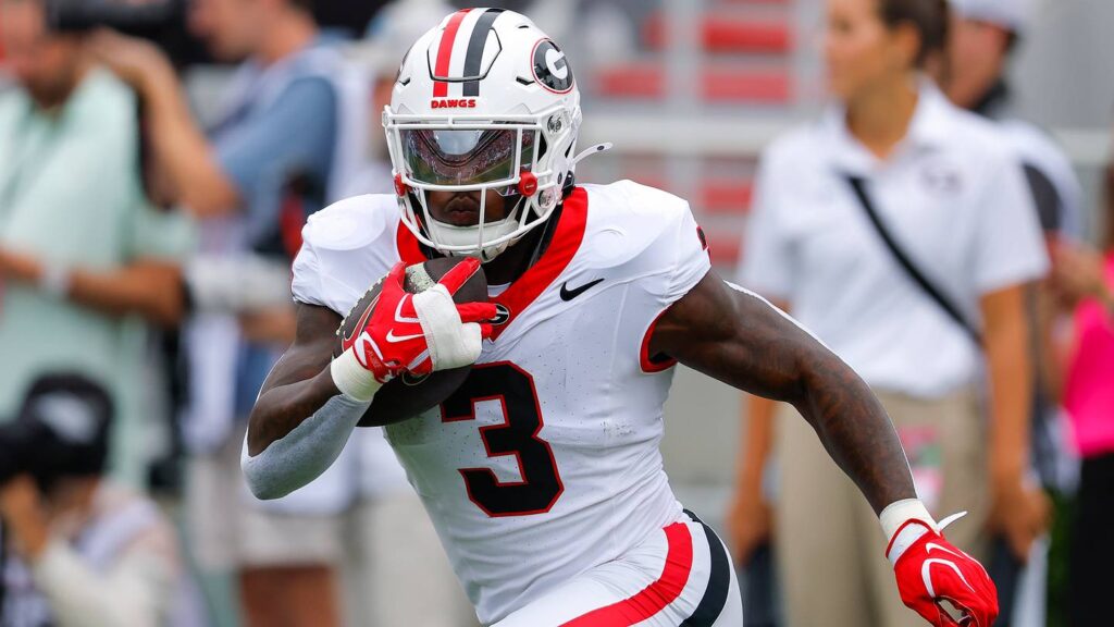 Disaster strikes Georgia as Nate Frazier heads to the locker room injured - dawnofthedawg.com