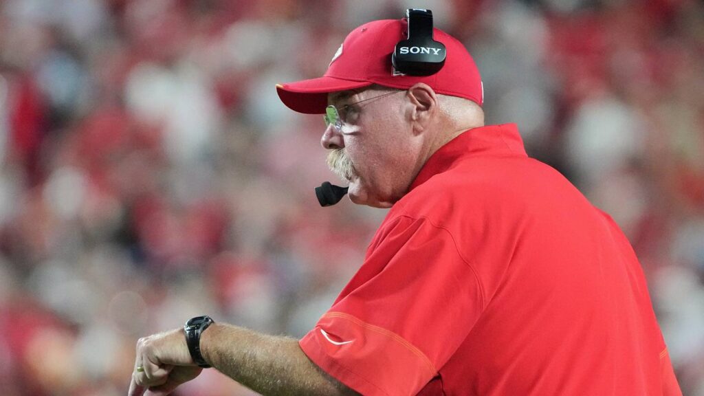 Three Things That Mattered in Chiefs' 33-30 Win Over Colts - Sports Illustrated