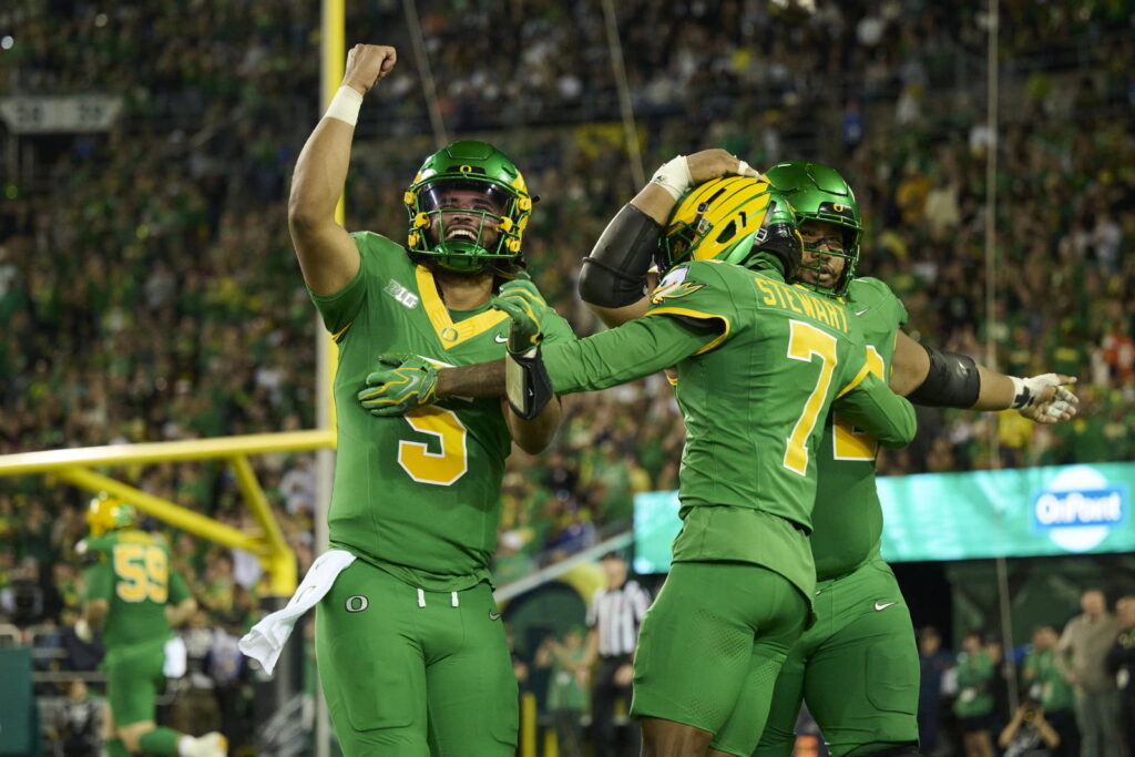 Oregon Sets Modern-Day Program Record in Win Over Portland State - roundtable.io