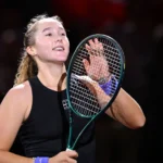 Mirra Andreeva Crushes Sasnovich 6-2, 6-2 in Singapore Opener - TennisTemple