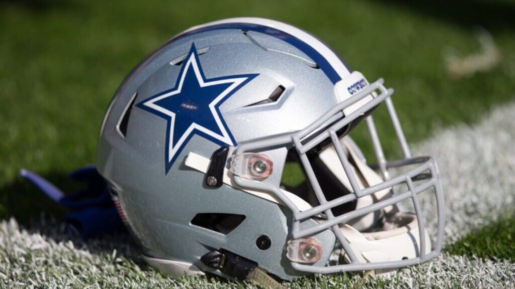 Former Dallas Cowboys WR Signs With Hated NFC Rival - Yardbarker