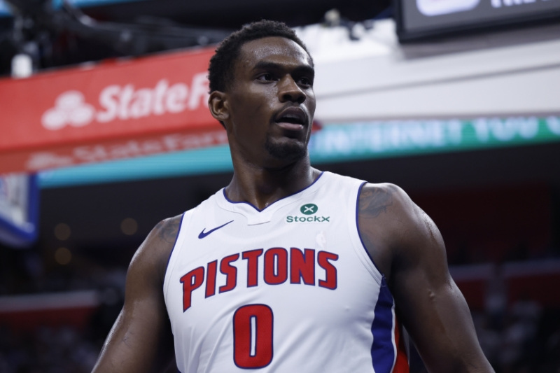 Report: Pistons C Jalen Duren preparing to hold out - 102.7 WBOW