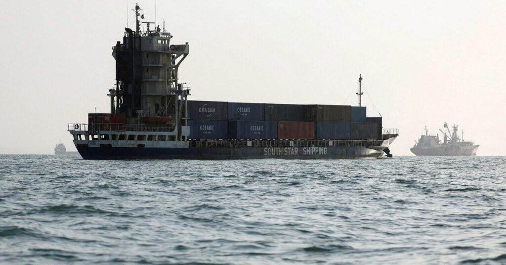 Iranian Ship Struck Near Strait of Hormuz, Killing One, Iranian Media Report - Haaretz