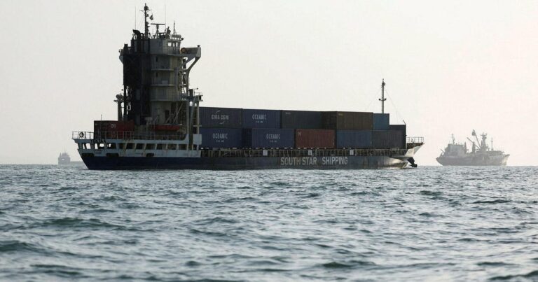 Iranian Ship Struck Near Strait of Hormuz, Killing One, Iranian Media Report - Haaretz
