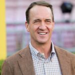 Watch Fan Win $1M and $500K for Pat Summitt Foundation with Peyton Manning, Pat McAfee on FG Kick - Bleacher Report