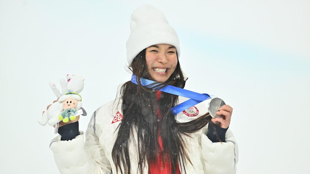 Olympic Snowboarder Chloe Kim, Former NFL RB Rashad Jennings Announced for 'The Traitors' S5 Cast - Bleacher Report