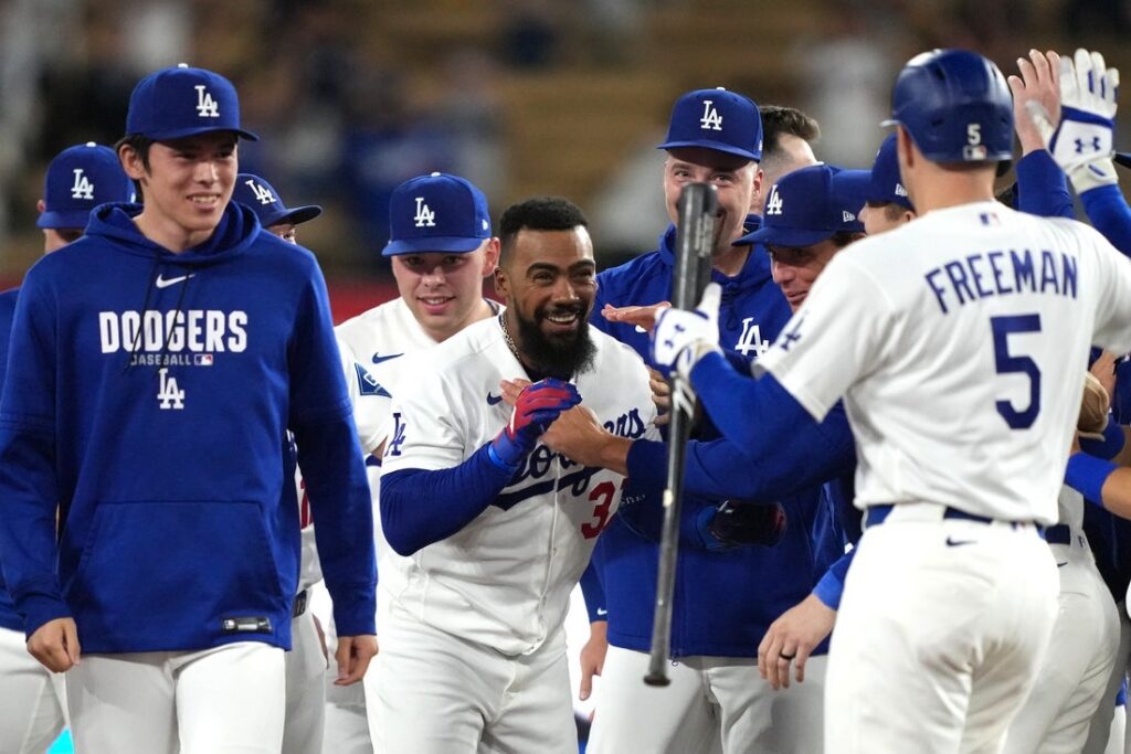 Teoscar Hernandez’s walk-off 2-run double lifts Dodgers past Cardinals - Field Level Media