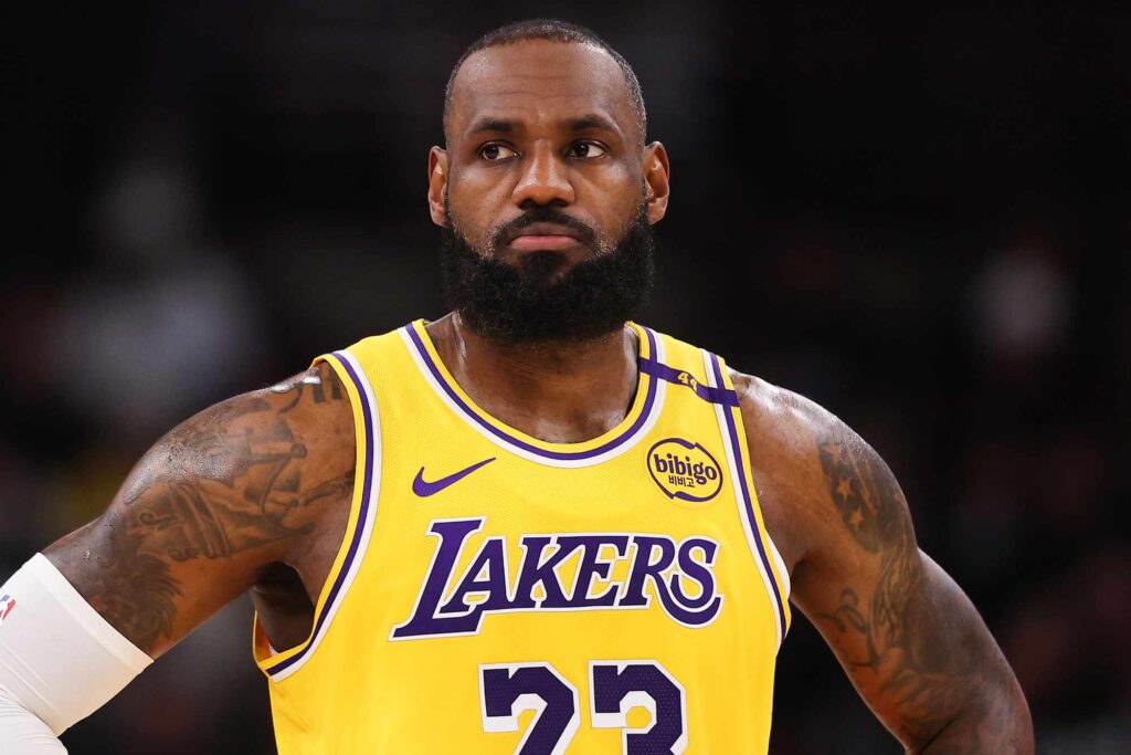 LeBron James Reveals He Nearly Joined the Knicks Before Landing with 76ers - AOL.com