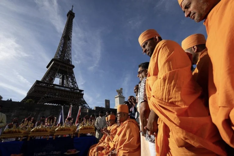Eiffel Tower Closed After Female Staff Asked to Step Aside During Hindu Group’s Visit - G Plus News