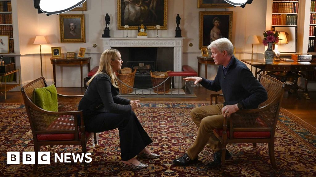 Watch: Earl Spencer says he felt Charles had 'giddy tone' during call after Diana's death - BBC