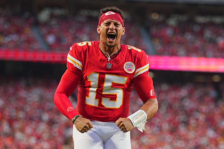 What channel is Sunday Night Football tonight? What time is Sunday Night Football? - AOL.com