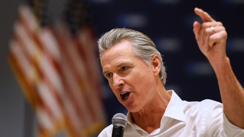 Newsom rallies climate and clean energy leaders at UN, slams Trump fossil fuel push - KBAK