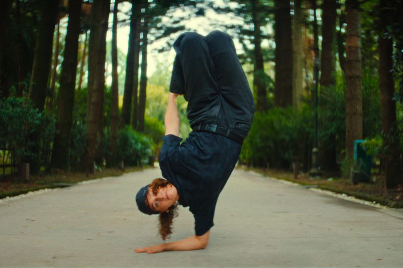 Netflix drops 'jaw dropping' new doc on viral breakdancer Raygun as fans call it a 'must watch' - AOL.co.uk