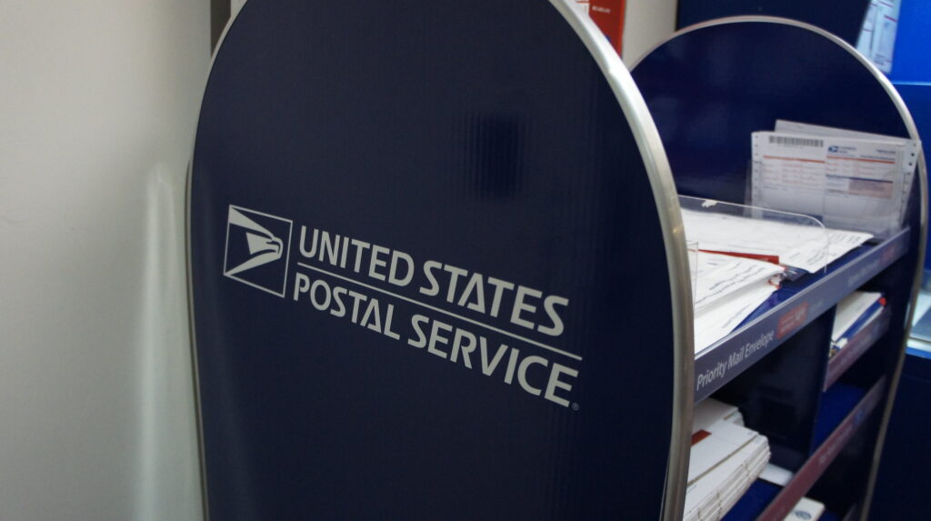 Whistleblower says USPS deploying new, ‘untested’ IT systems governing mail-in ballots - CyberScoop