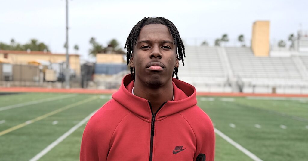 Dijon Lee told 4-star DB Jordan Hicks that Alabama is 'Disneyland for football players' - On3