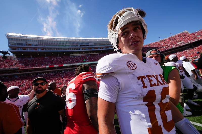 College Football Games Today: A Look at Saturday’s Packed Slate and Complete Week 2 TV Schedule - AOL.com