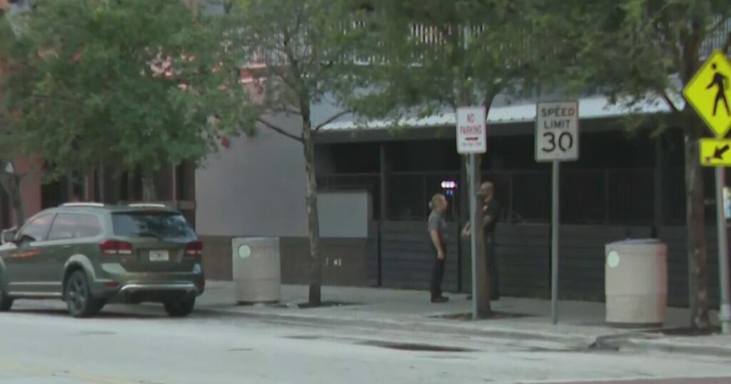 Overnight shooting in Fort Lauderdale sends man to hospital, police say - CBS News
