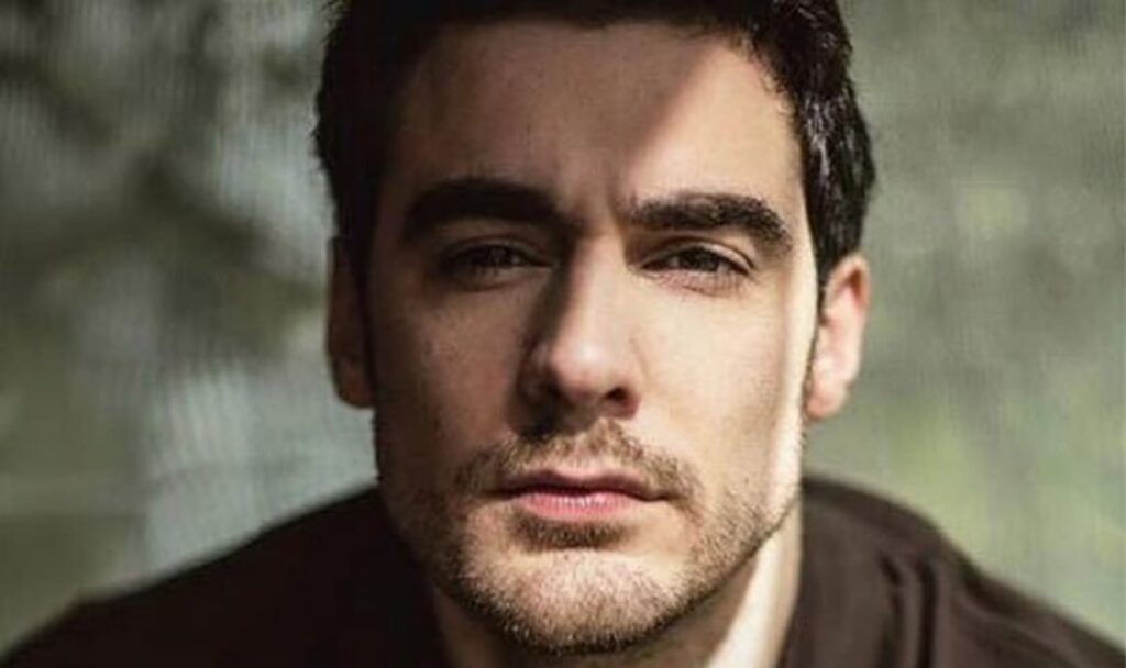 Arnaud Denis dead: Award winning actor dies age 43 after heartbreaking final post - AOL.co.uk
