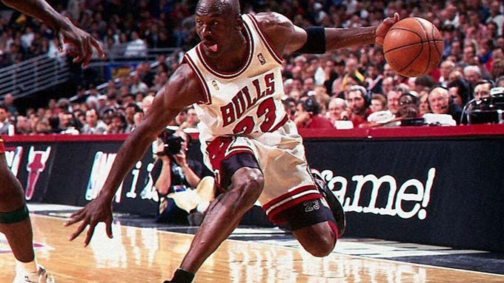 Michael Jordan wore this jersey when he changed everything, now it could fetch $100 million - MARCA