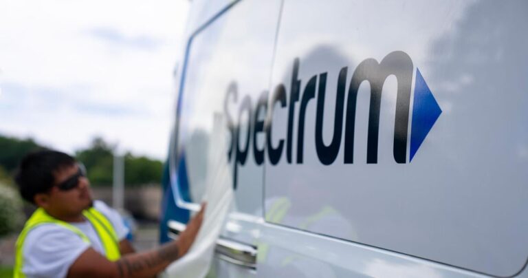Spectrum takes over cable, internet service across south Louisiana after $34.5 billion deal - nola.com