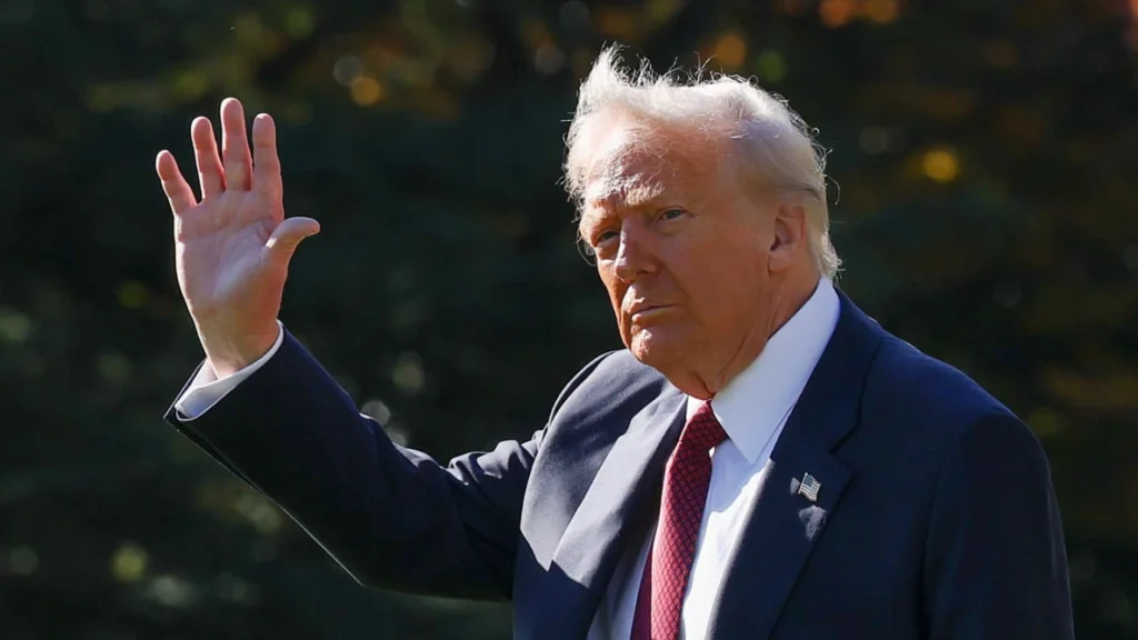 Trump's approval rating collapsed as war on Iran drains public support: Poll - thecradle.co